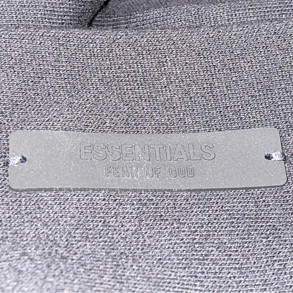 Fear of God Essentials Fleece Hoodie (FW24) Black (With Pockets) Size XXL - Picture 5 of 10